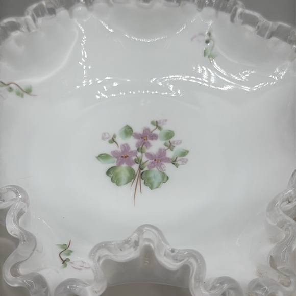 Fenton silver crest hand painted violets in the snow basket. - Picture 6 of 6